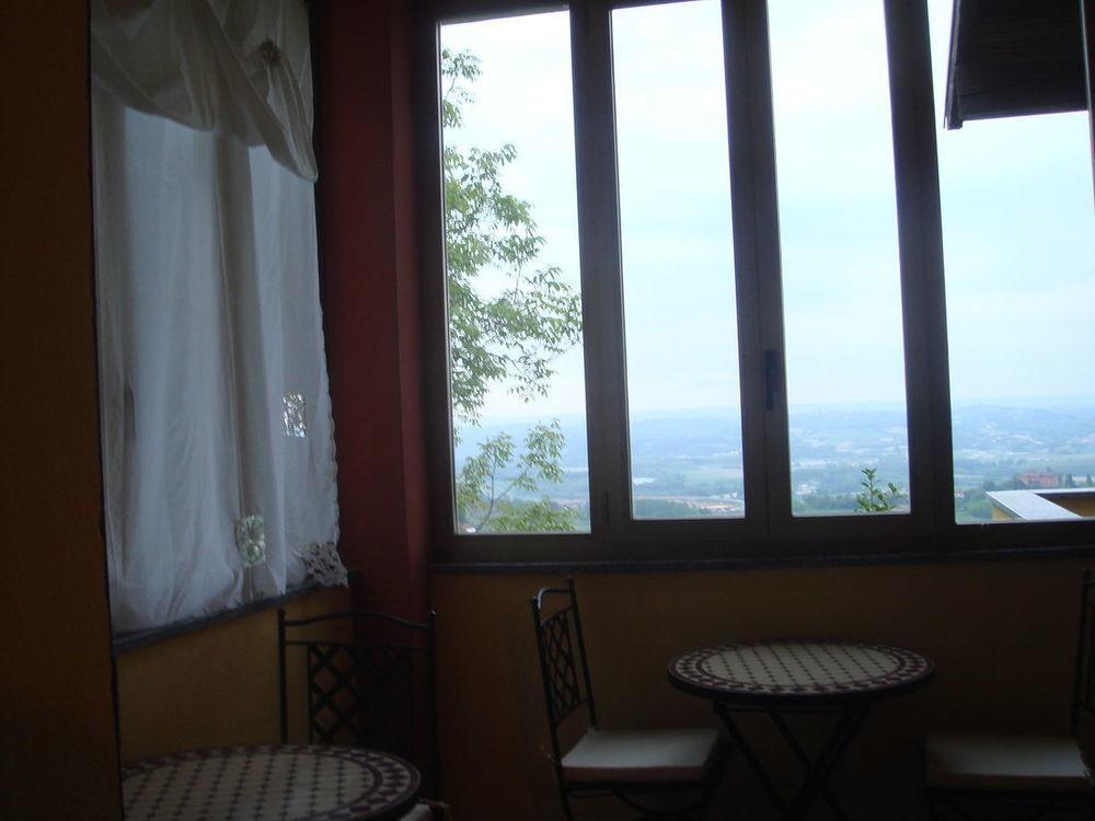 B&B La Taverna Degli Angeli Vezzi Portio ภายนอก รูปภาพ