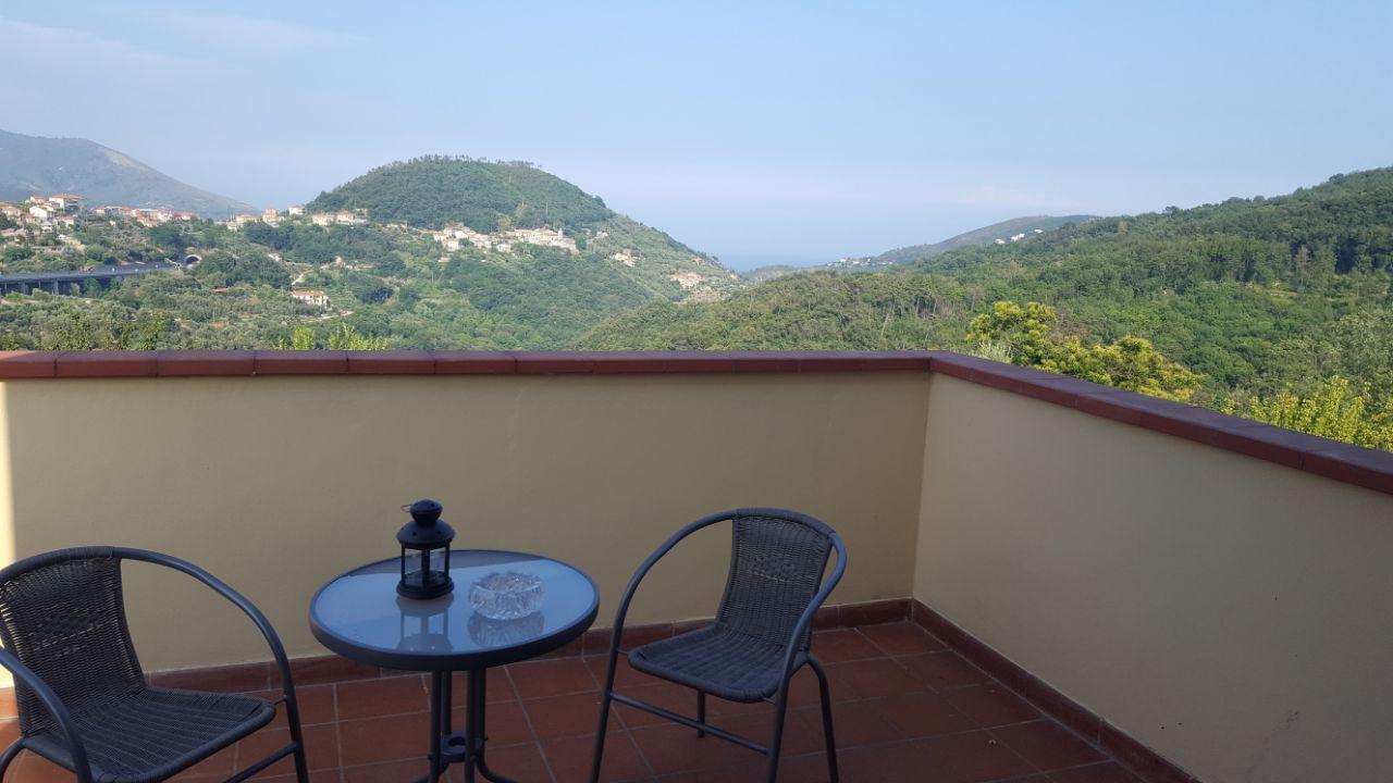 B&B La Taverna Degli Angeli Vezzi Portio ภายนอก รูปภาพ